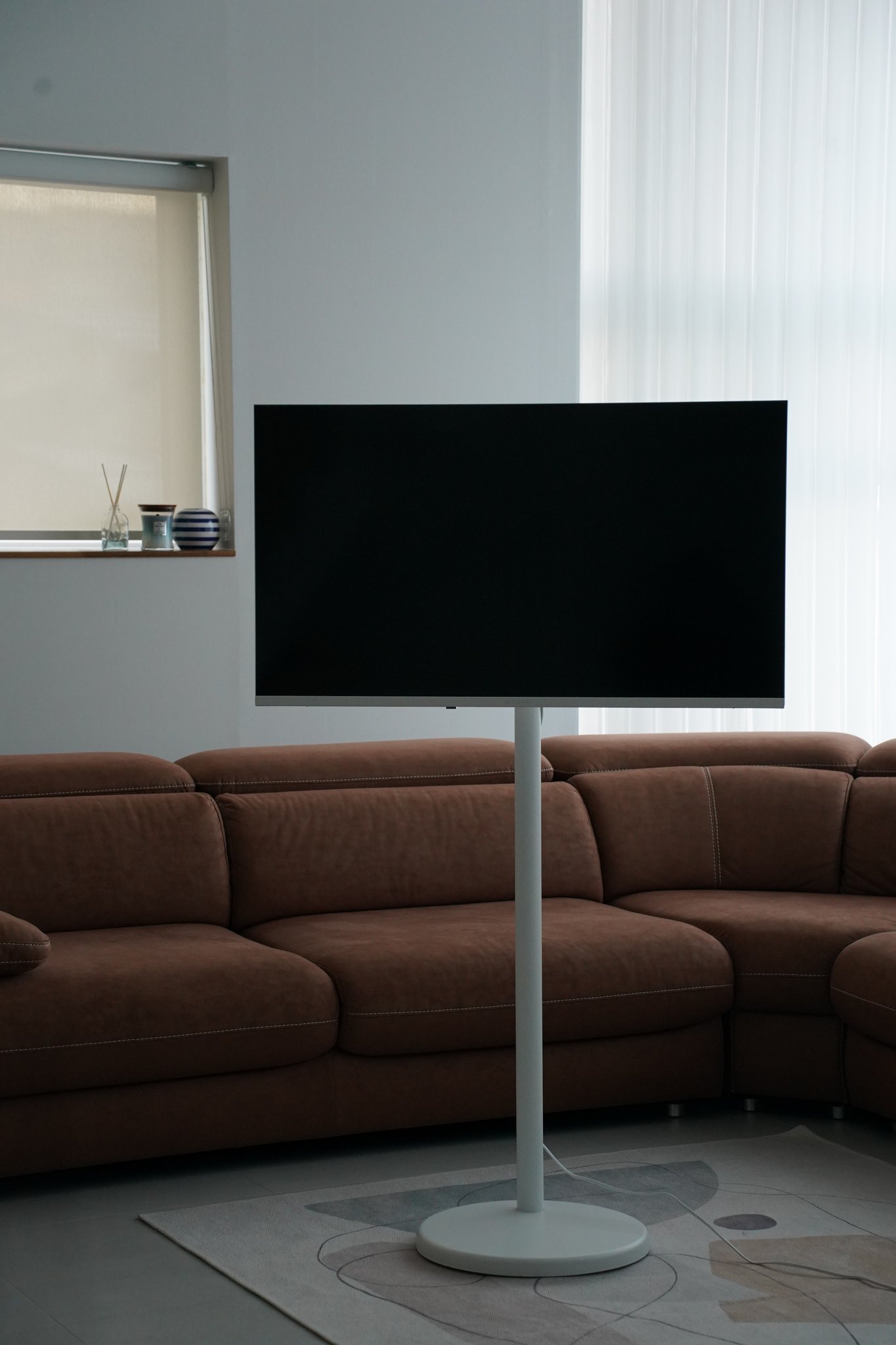 와이드무빙뷰 화이트에디션 삼탠바이미 셋트 109cm(43인치) UHD 4K 스마트 이동식 TV 중소바이미 삼텐바이미 V1 상세 이미지 2